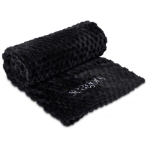 Serendipio Cozy Cloud Fleece Blanket