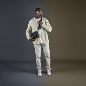 BG-SD-452-B-BL-LIFESTYLE-83-NO-LOGO_1024X1024