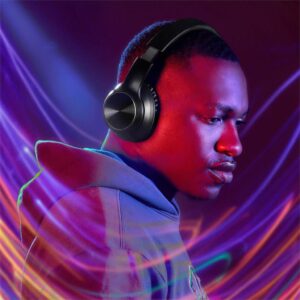 Swiss Cougar Stuttgart Active Noise-Cancelling Bluetooth Headphones - Image 3