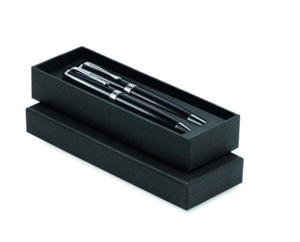 LYON SET — LYON SET