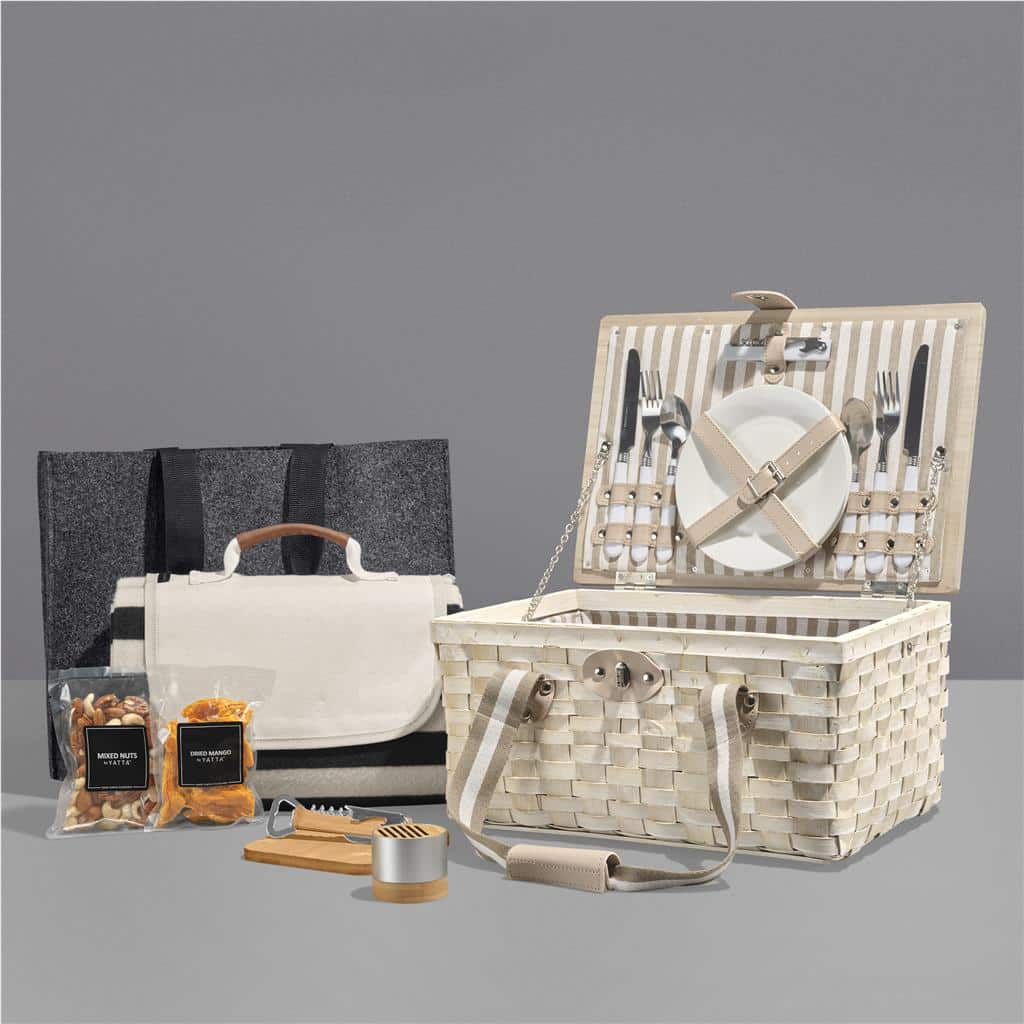Yatta Golden Glances Hamper - Image 3