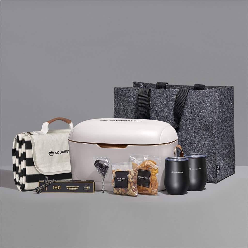 Yatta Outdoor Indulgence Hamper - Image 2