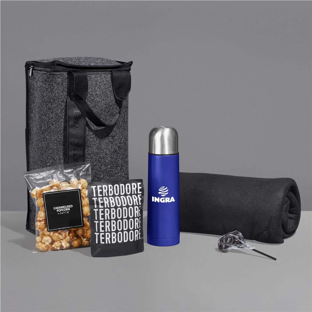 Yatta Charming Cuddle Hamper - Image 3