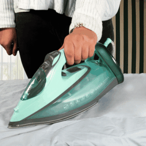 Boden Stark 2800w OneTemp Steam Iron - Image 4