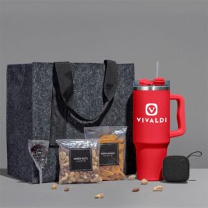Alternative view of Yatta Graceful Goodies Hamper